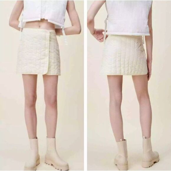Zara Quilted Cream Puffer Mini Skirt - Picture 1 of 4